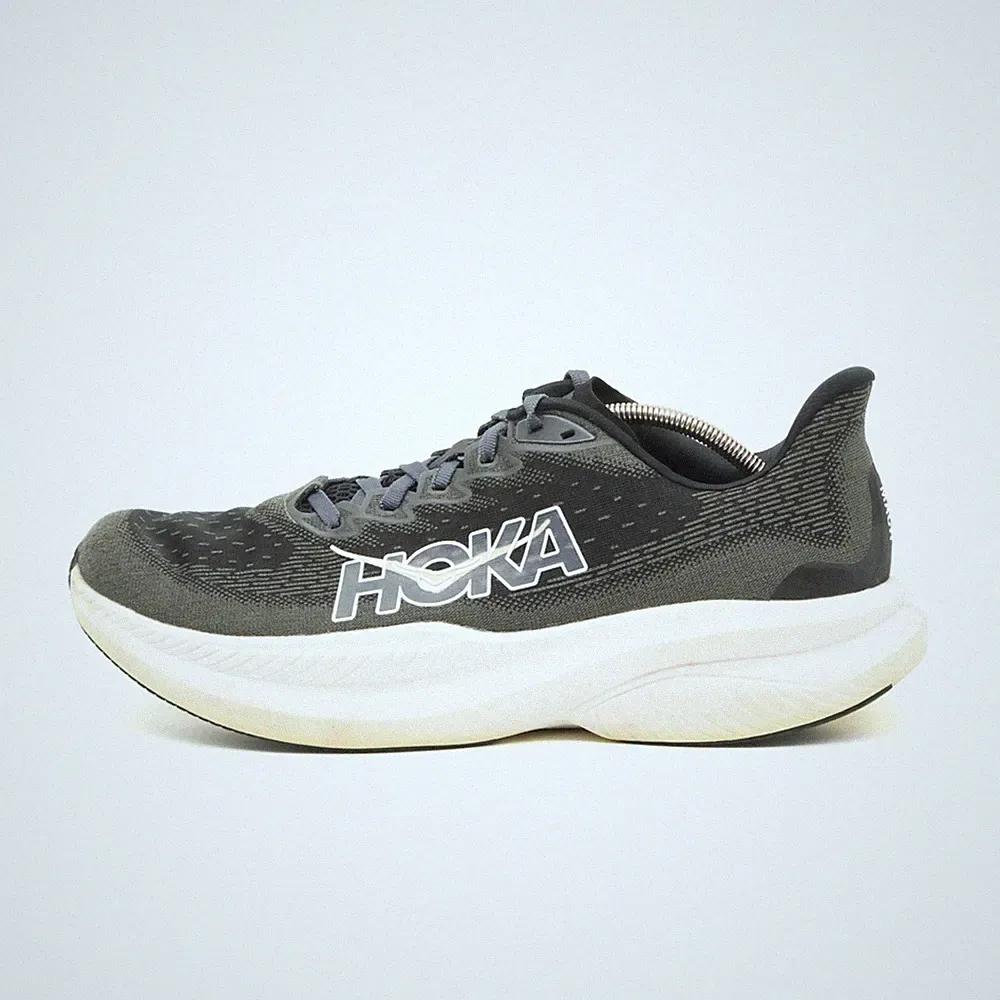 Hoka One Damen Mach 6 Sportschuh EU 43 1/3 Schwarz Weiß 1147810 BWHT