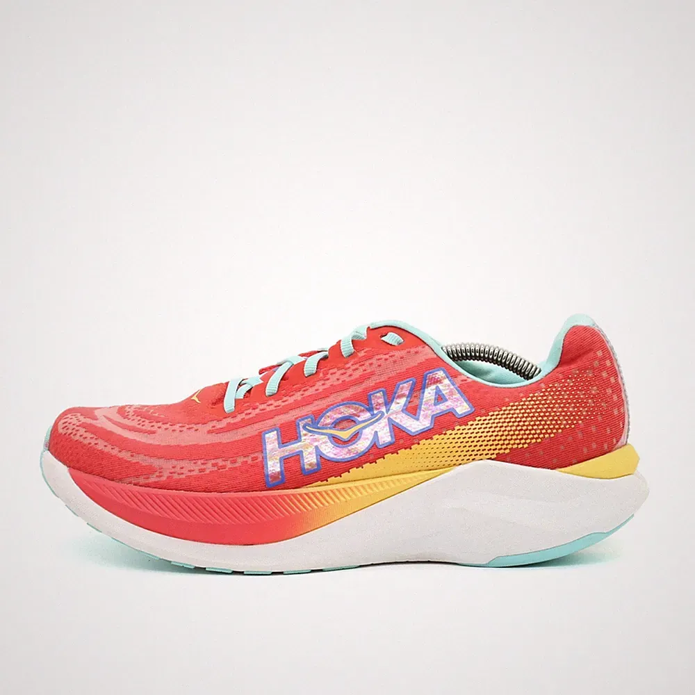 Hoka One Damen Mach X Sportschuh Rot / Blau Gelb Textil Laufschuh EU 43 1/3