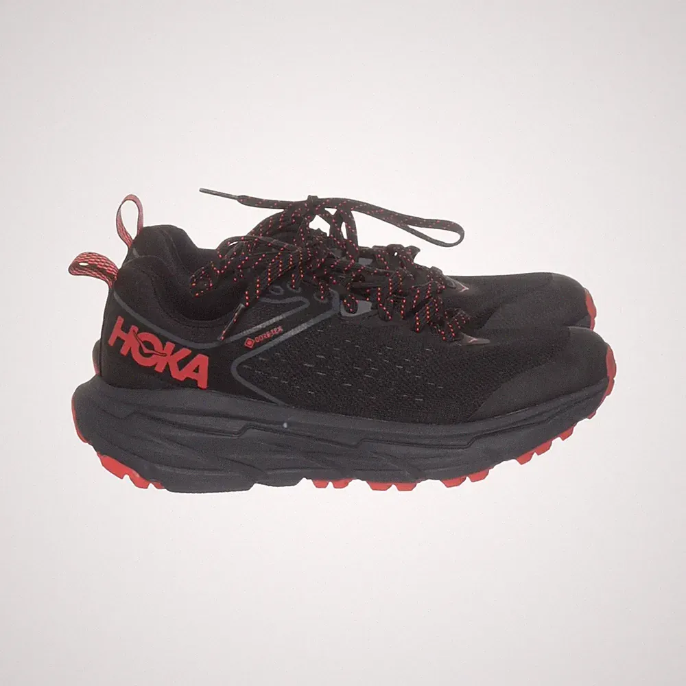 Hoka One One, Laufschuhe, Größe: 37 1/2, Schwarz/Rot, Damen #THD