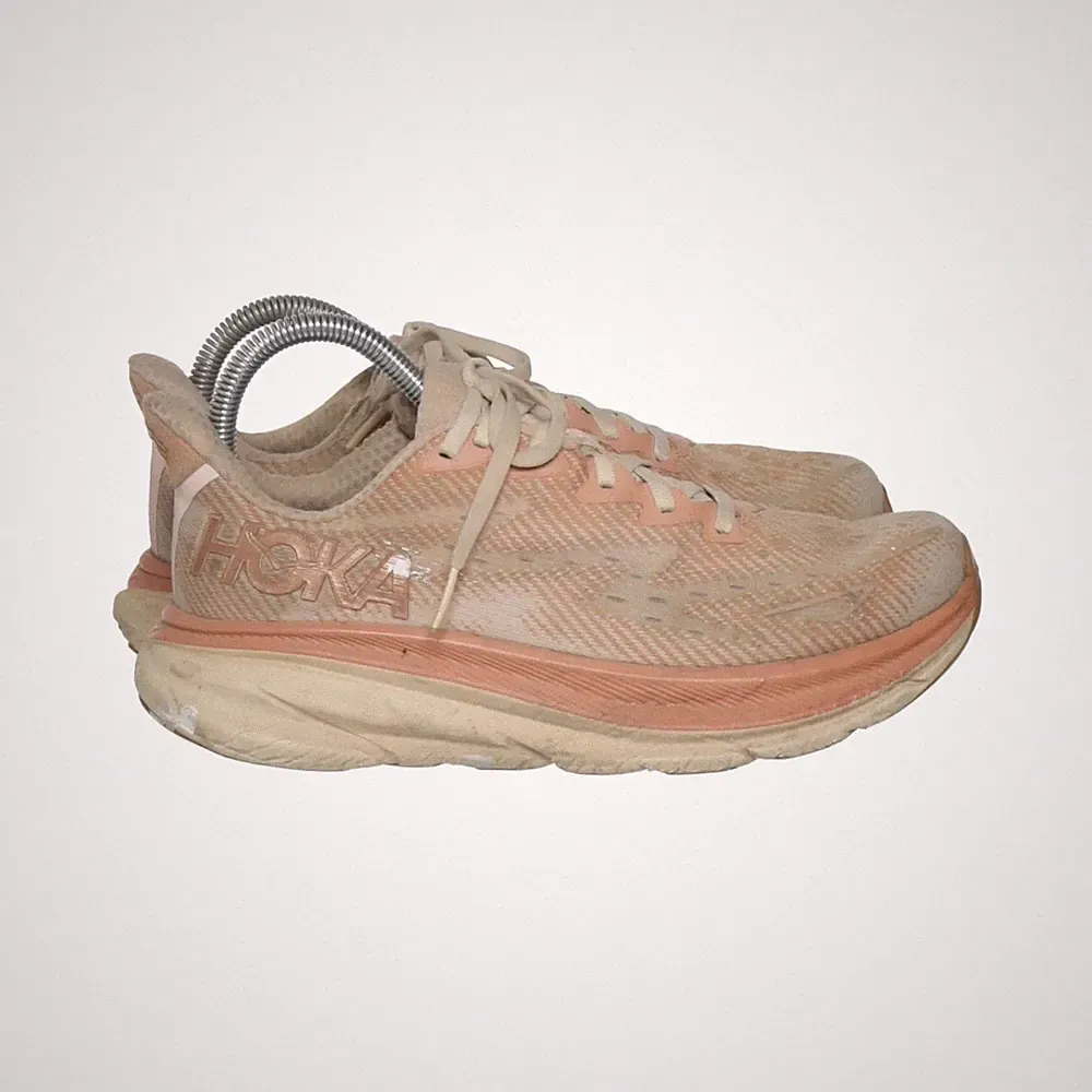 Hoka One One, Laufschuhe, Größe: 38 2/3, model: clifton 9, Pink/Beige #FUs