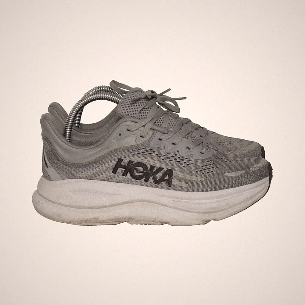 Hoka One One, Laufschuhe, Größe: 40, model: bondi 9, Grau/Weiß, Damen #BoX