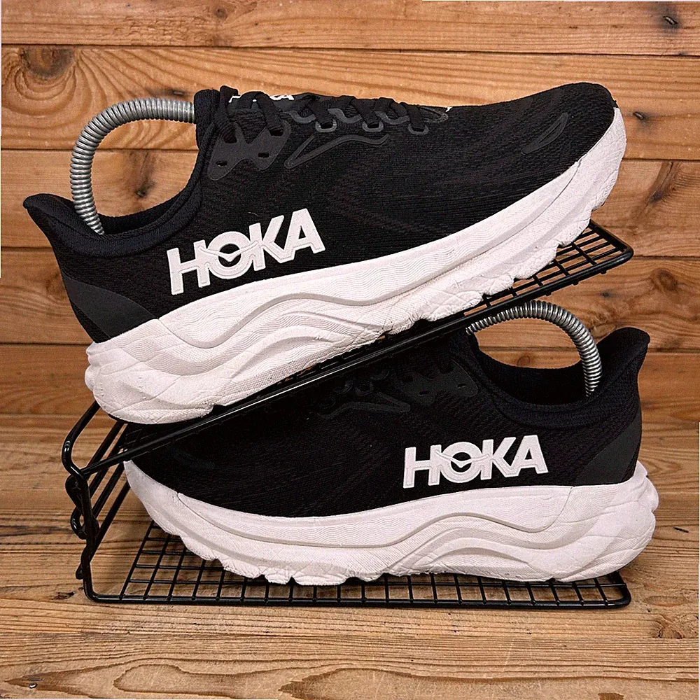 Hoka One One Turnschuhe Damen Größe UK 6,5 Arahi 8 schwarz weiß Straßenlaufschuhe