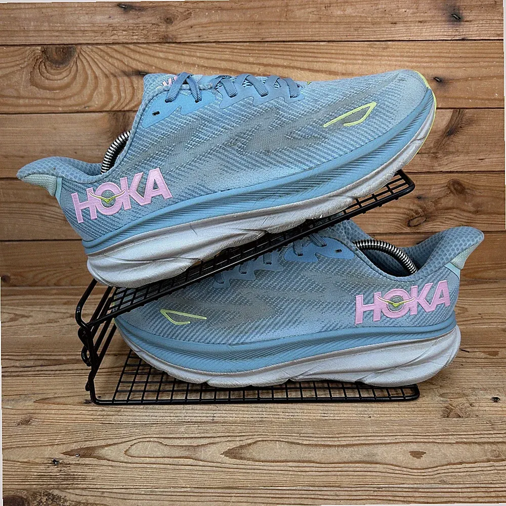 Hoka One One Turnschuhe Damen Größe UK 9 Clifton 9 Weite Altrosa Laufschuhe