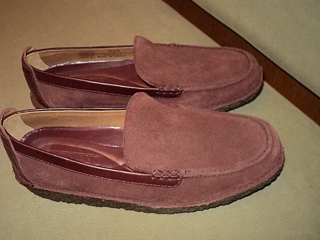 Lands end bequeme Wildleder leder Laufschuhe gr. 7M..37,5 burgund