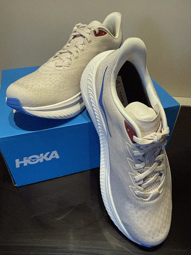 Laufschuh hoka Damen W Mach 6 Gr. 43 1/3, beige, neu mit Karton