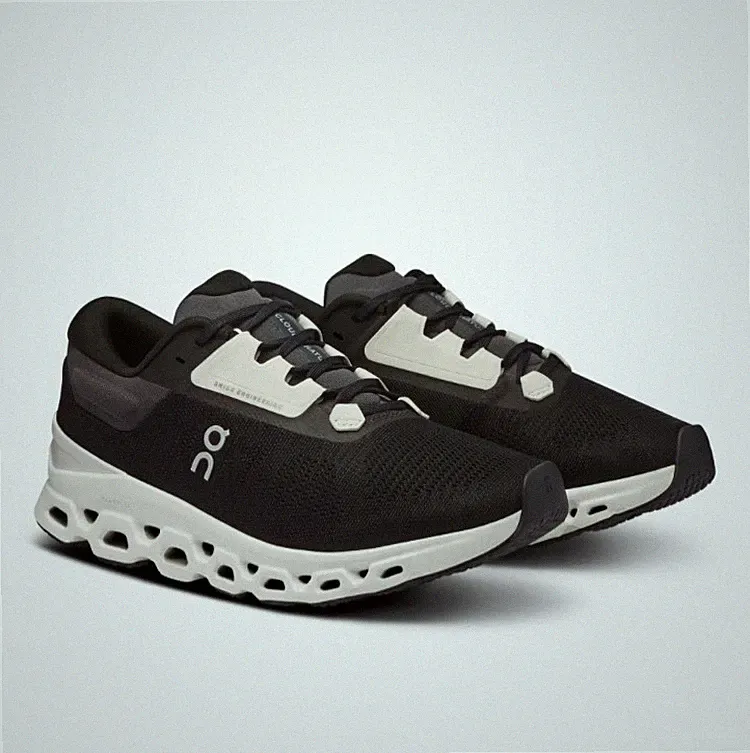 Laufschuhe On Cloudstratus 3 Damen Gr. 40 Black Frost Neu