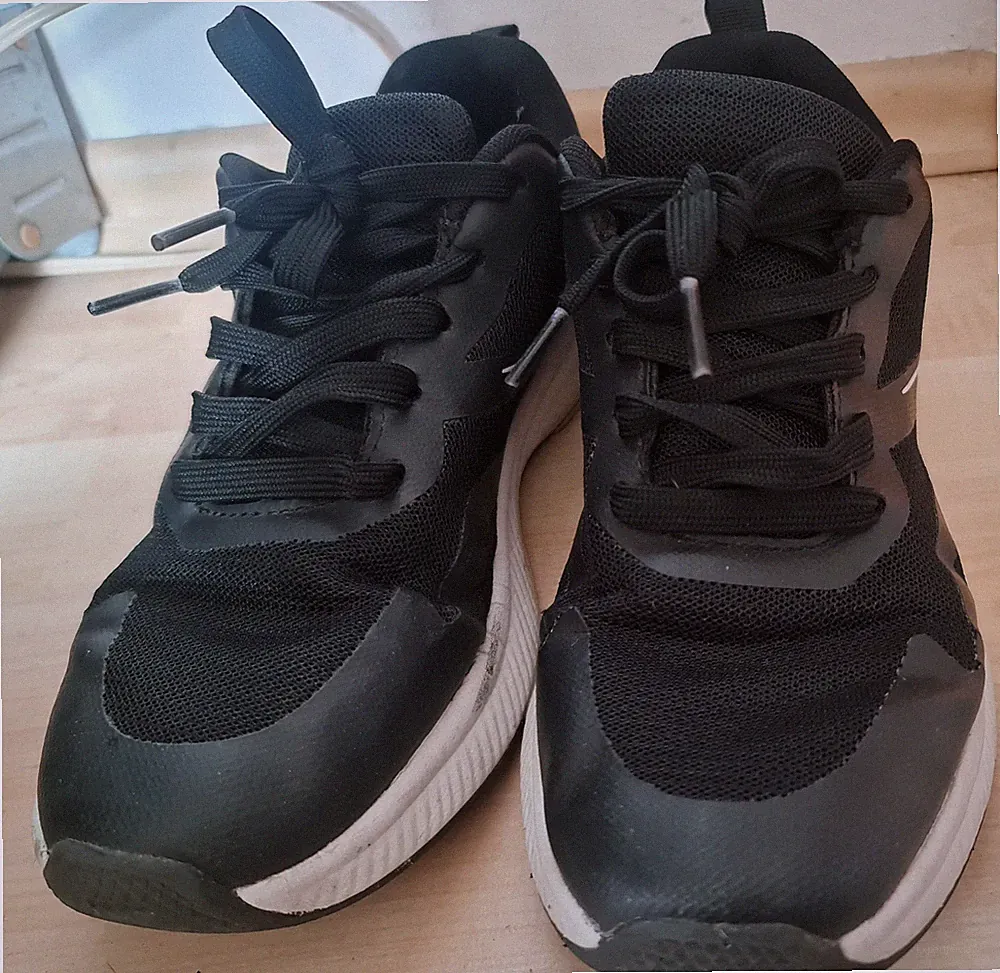 Leichte Damen Laufsportschuhe in Schwarz Workout Edition mit weicher Dämpfung