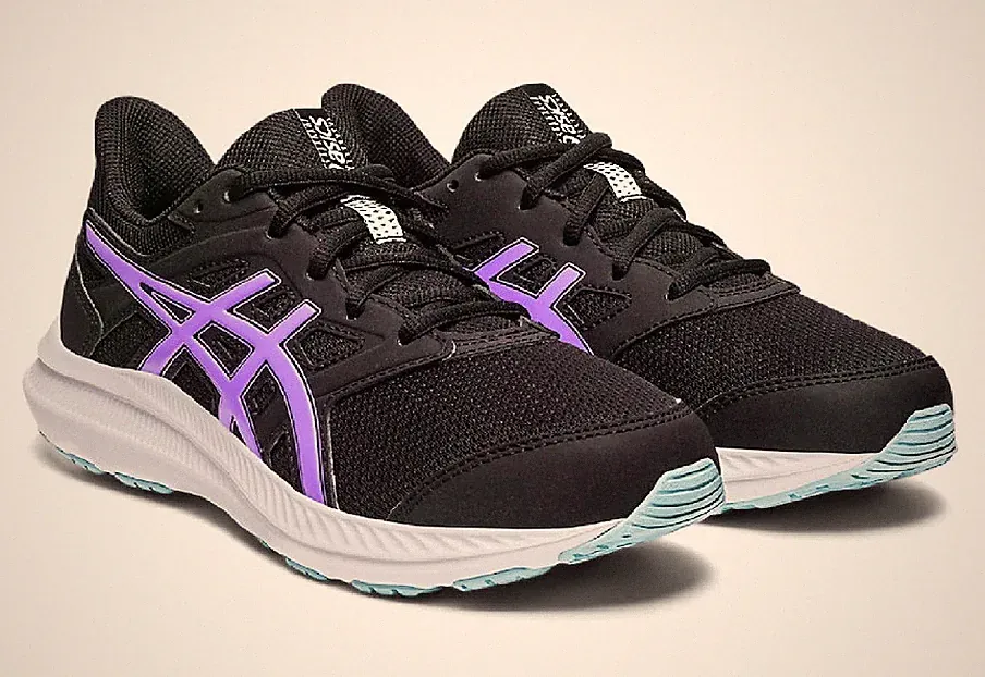 Mädchen ASICS Jolt 4 Schuhe Schwarze Echte Neue Größe 6