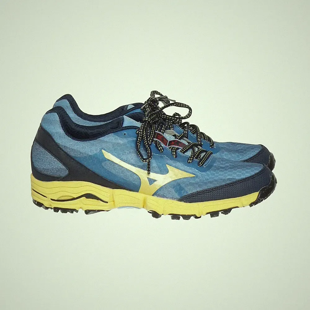 Mizuno, Laufschuhe, Größe: 40 1/2, model: wave mujin, Blau/Gelb/Schwarz #SXY