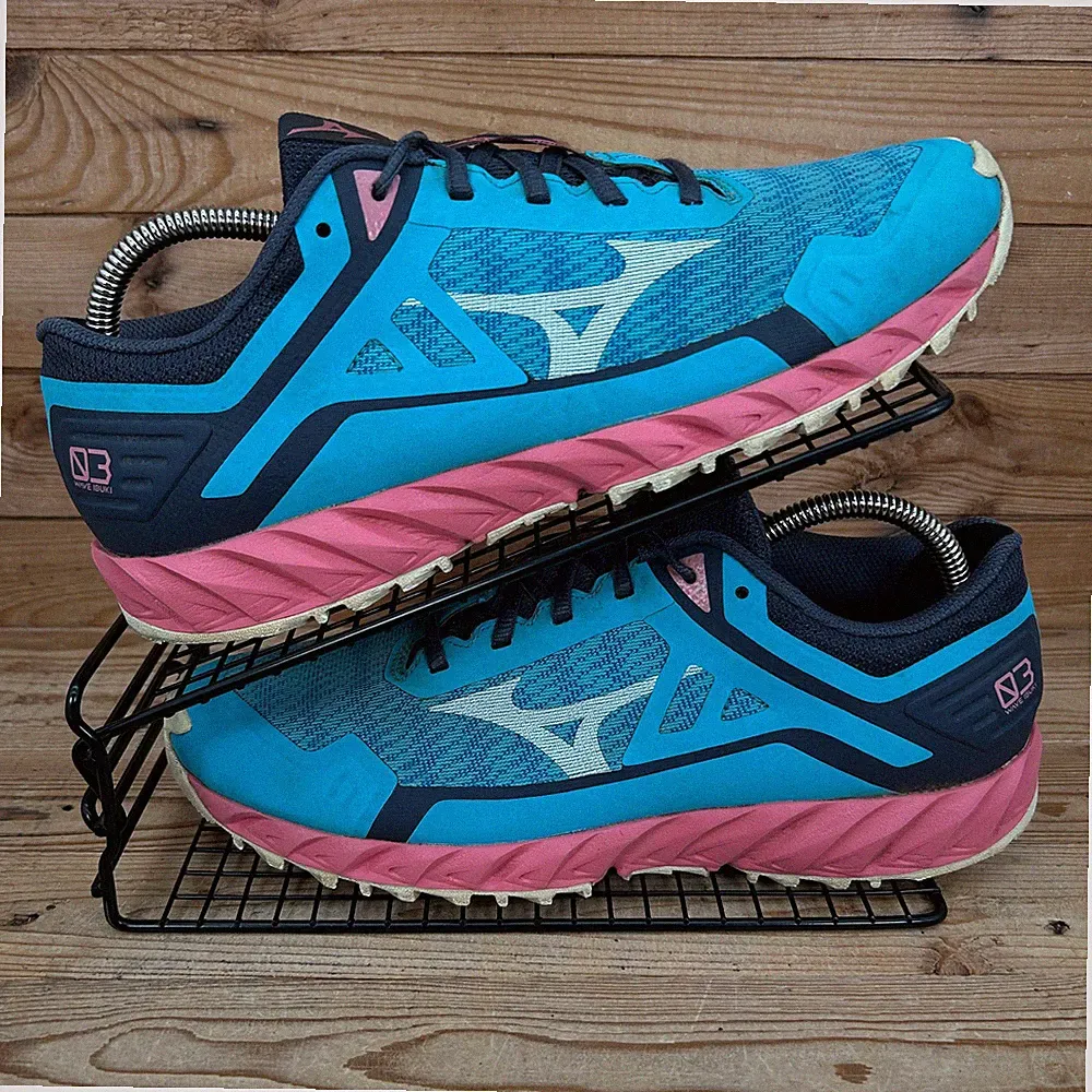 Mizuno Turnschuhe Damen Größe UK 8,5 Wave Ibuki 3 blau pink Trailrunningschuhe
