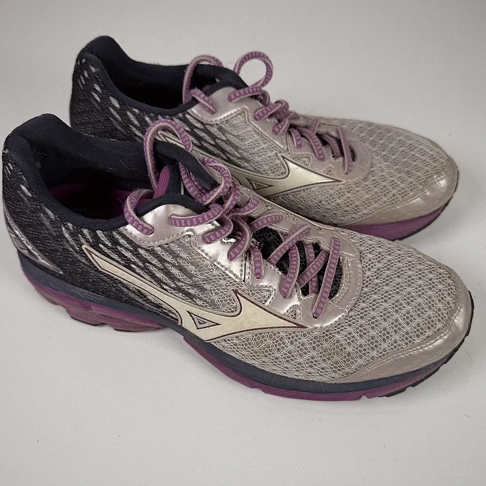 Mizuno Wave Rider 19 Damen Laufschuhe Größe 9 Grau Lila Sportliche Sneaker