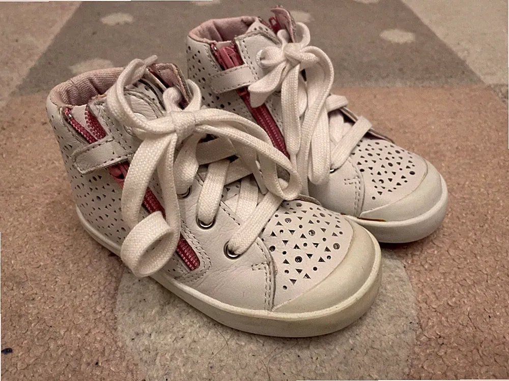 ✨ NEU - GEOX - Lauflernschuhe Schuhe Sneaker Gr. 22 Reißverschluss weiß Glitzer✨