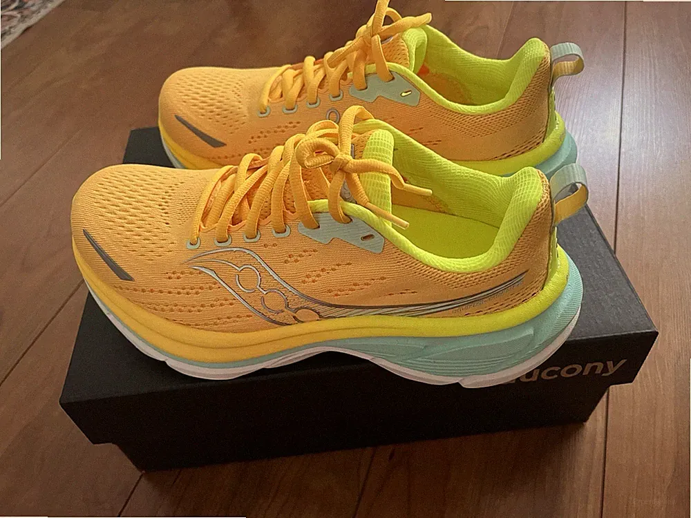 Neu Laufschuhe Saucony Damen Gr39 Sonnengelb