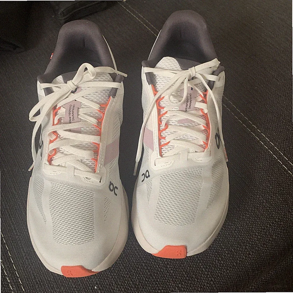 Neu! On Running Cloudsurfer Next USW9 EU 40 5 Weiß Hellgrau Orange Damen Schuhe