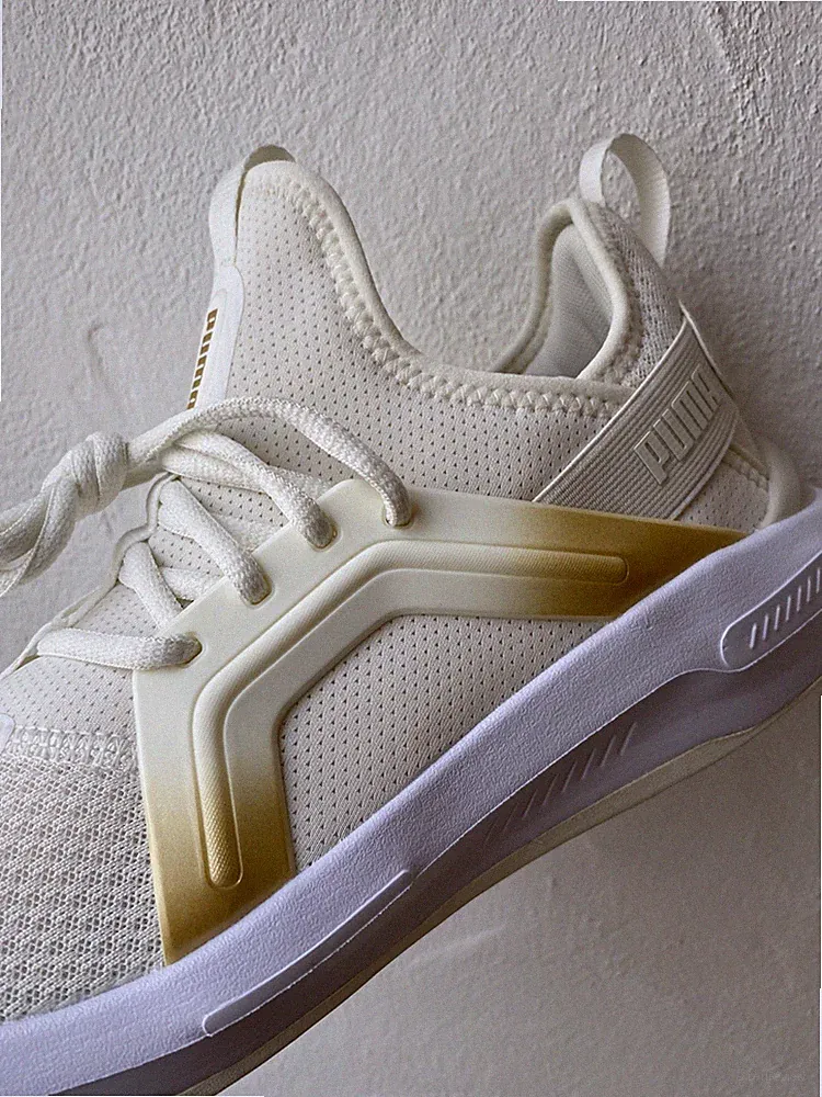 NEU PUMA SOFTRIDE ENZO 5 WN`S 40 LAUFSCHUHE SNEAKER WARMWHITE METALLIC GOLD
