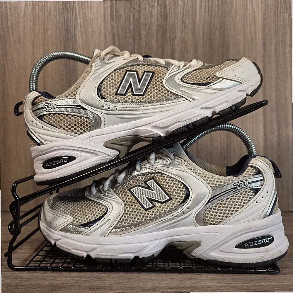New Balance 530 Damen Sportschuhe Größe 5,5 UK weiß marineblau Mesh Laufschuhe neu mit Karton
