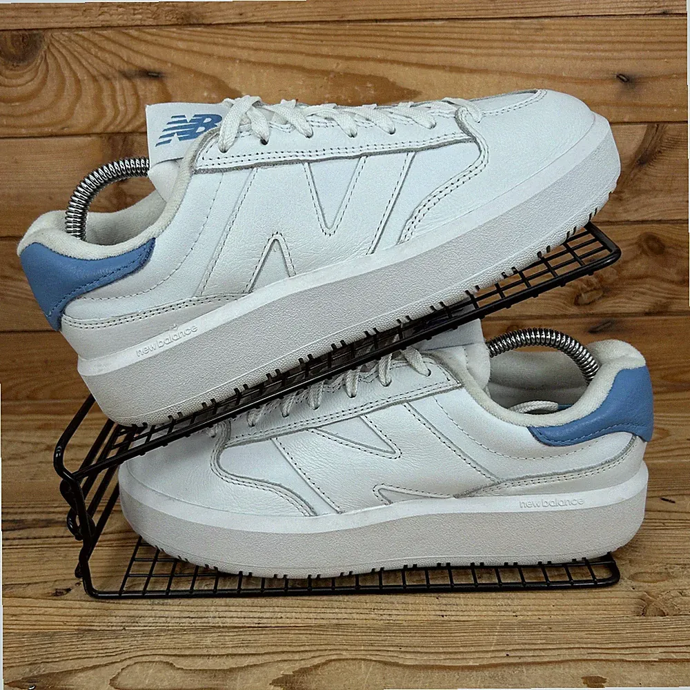 New Balance CT302 Sneaker Damen Größe UK 7 weiß blau laguna Plateauschuhe Neu mit Karton