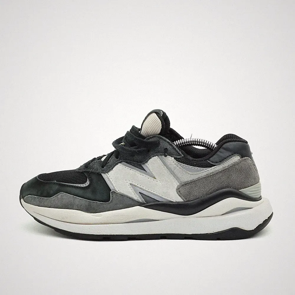 New Balance Damen 5740 Sneaker Grau/Schwarz Low-Top Leicht EU 39,5