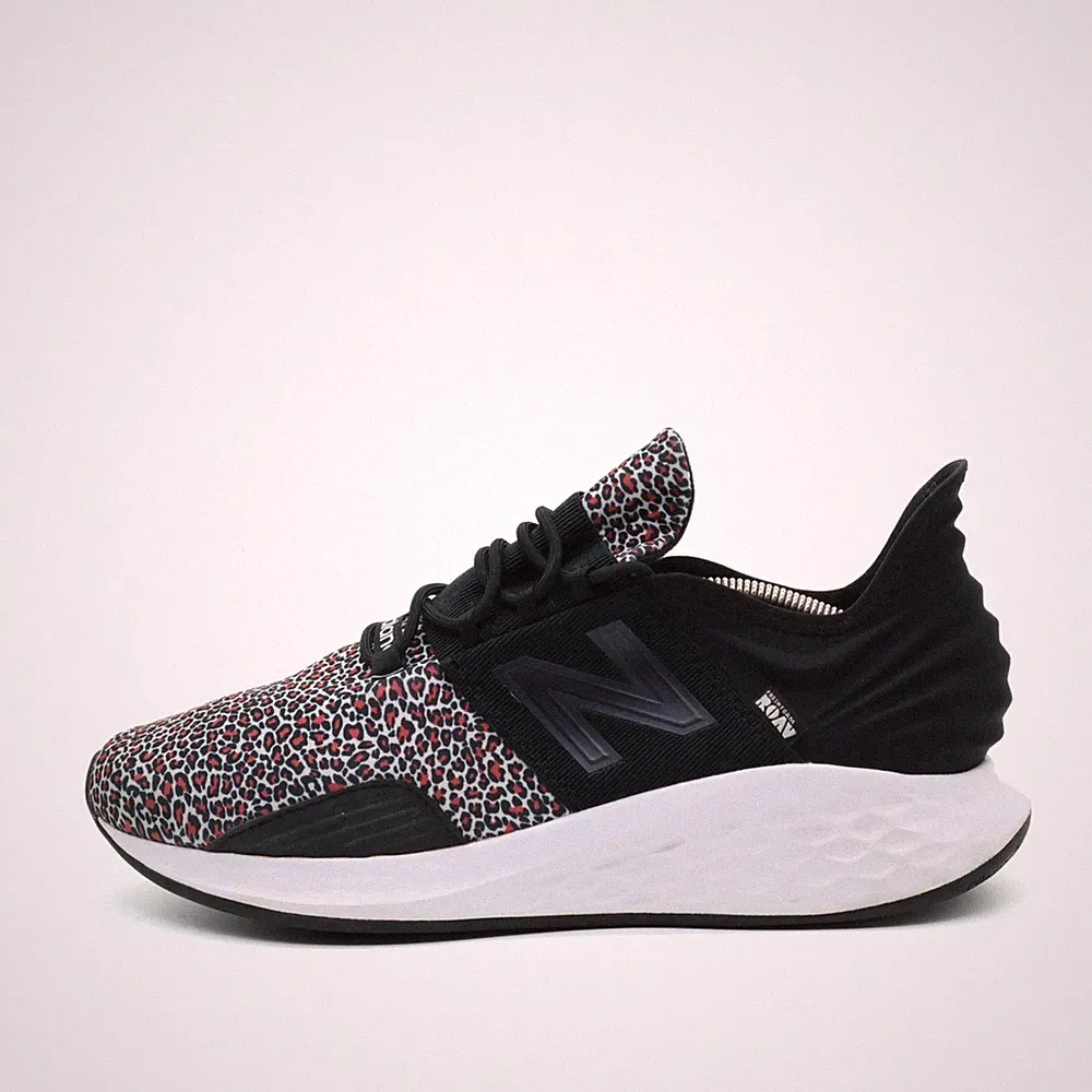 New Balance Damen ROAV Sneaker Schwarz Rot Weiß Mesh Low Foam Laufschuhe EU 43