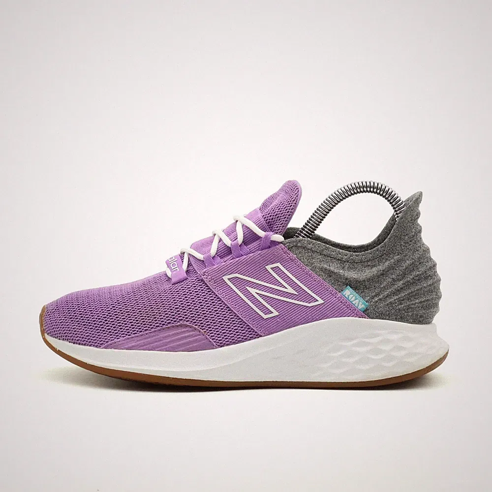 New Balance Damen WROAVTV Laufschuhe EU 39 Violett Grau Fresh Foam Roav