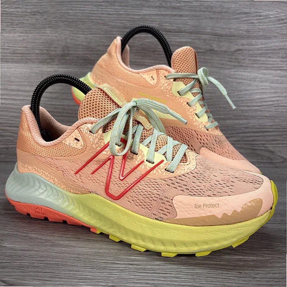 New Balance DynaSoft Nitrel V5 Damen Trail Laufschuhe Peach Pink UK 5
