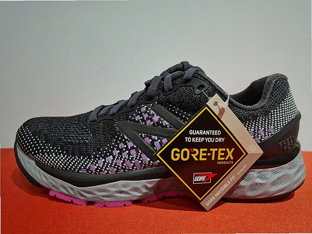 New Balance Fresh Foam 880v10 GTX Damen Gore-Tex Laufschuhe Running W880GX10