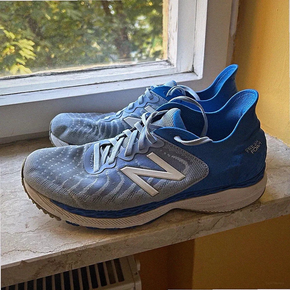 New Balance Fresh Foam Damen Laufschuhe Sneaker Blau/Weiß EU 41