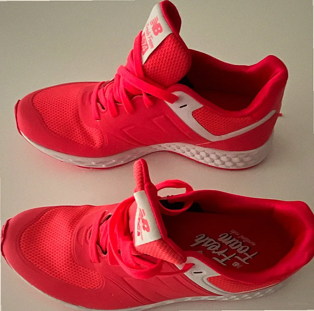New Balance Fresh Foam Damen Sneaker Laufschuhe Orange /weiß US 9 EU 40.5 UK 7