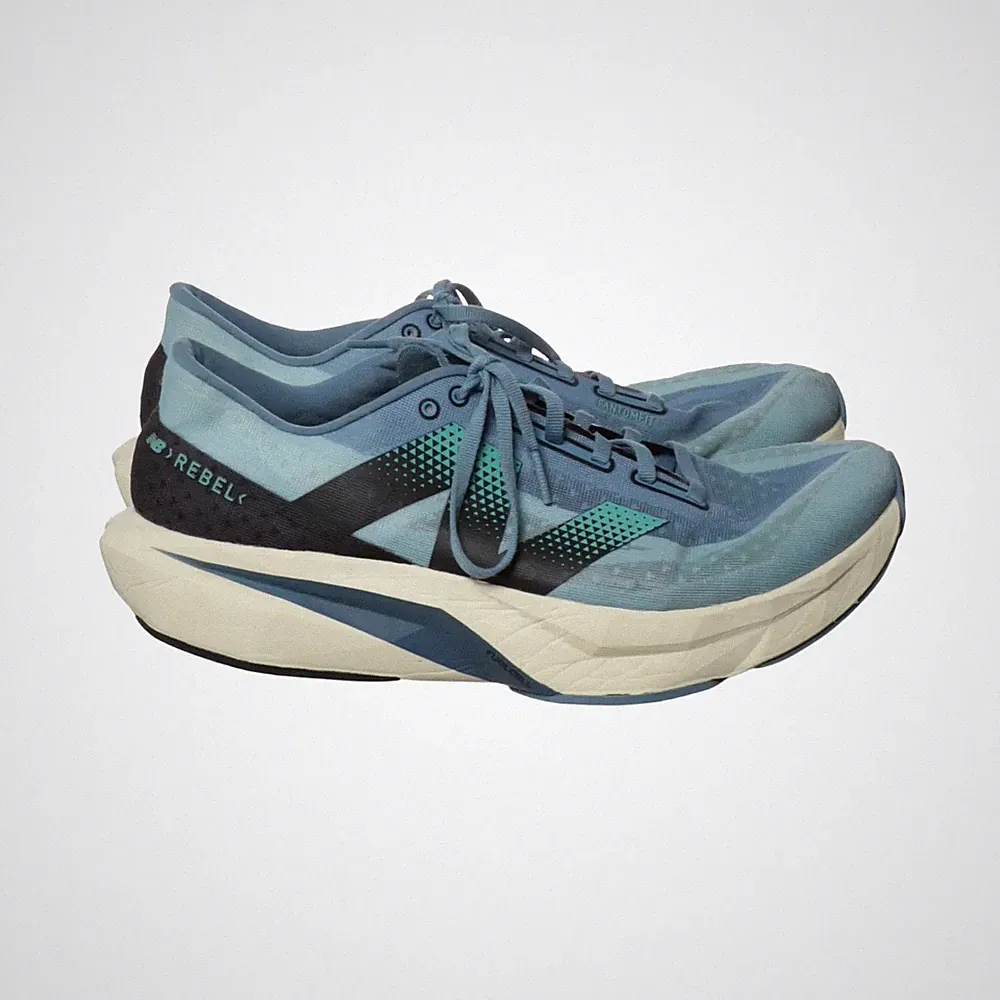 New Balance, Laufschuhe, Größe: 44 1/2, model: fuelcell, Blau/Mehrfarbig #RcB