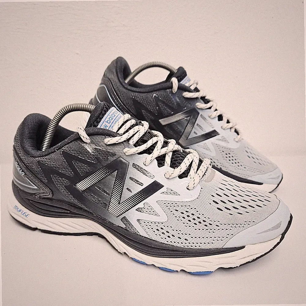 New Balance Solvi V1 schwarz blau Damen Gr. UK 5 Laufschuhe Turnschuhe