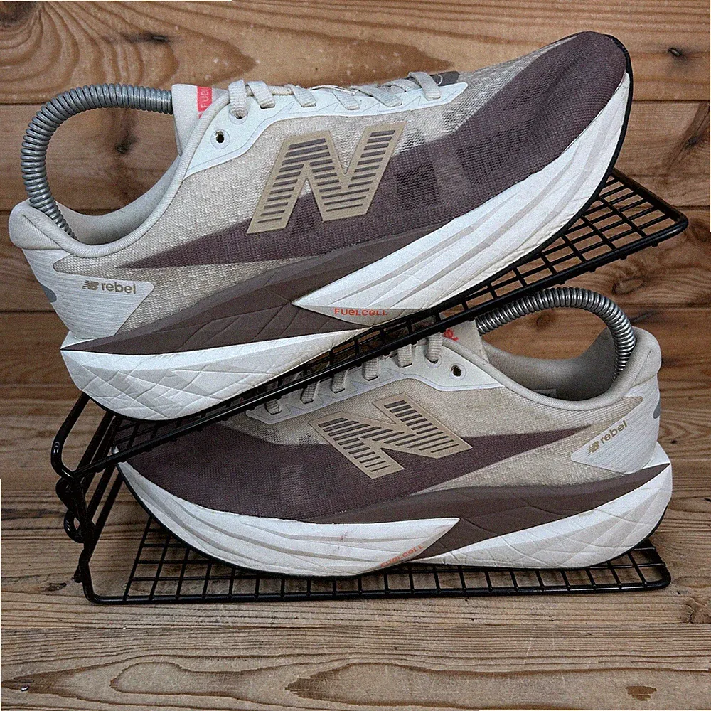 New Balance Turnschuhe Damen UK 6 FuelCell Rebel v5 Angora Earth Laufschuhe Neu mit Karton