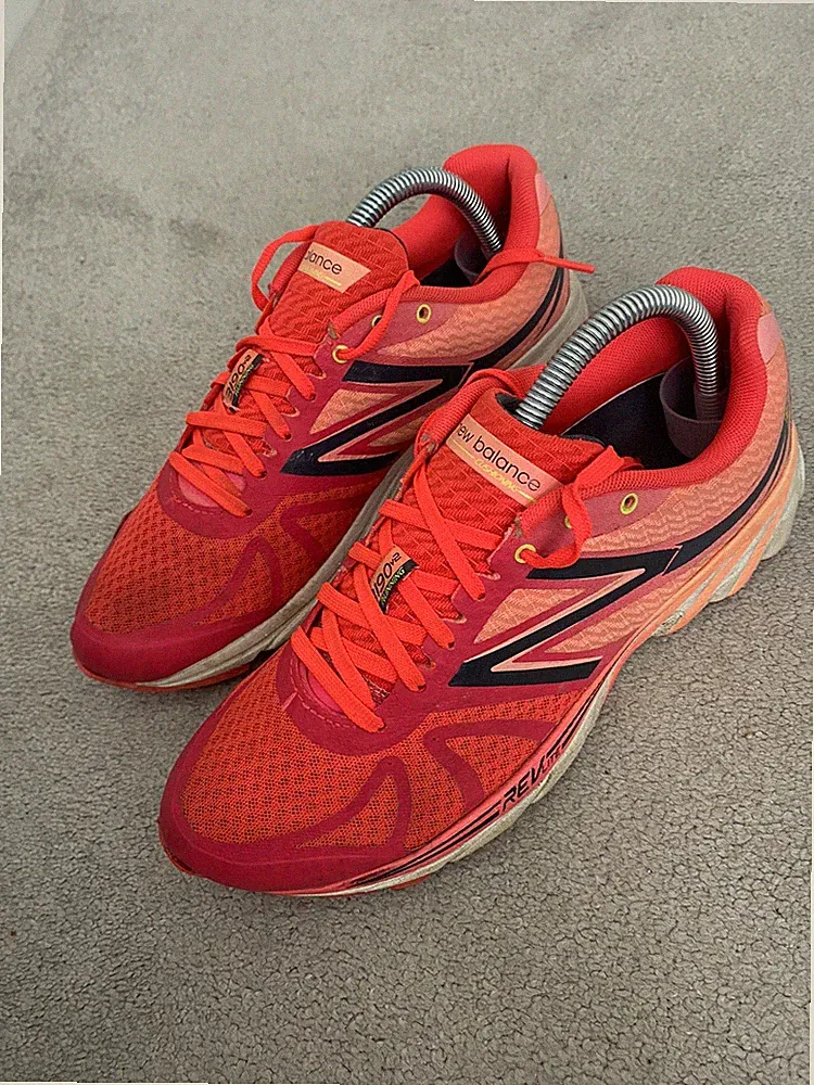 New Balance Turnschuhe Herren Damen Frauen Größe 6,5 EU40 3190 Sportschuhe REV LITE