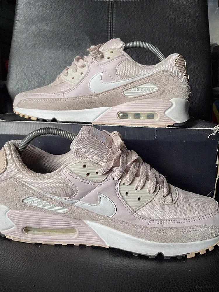 Nike Air Max 90 Damengröße 8,5 kaum rosa rosa weiß Turnschuhe Schuhe CZ6221-600