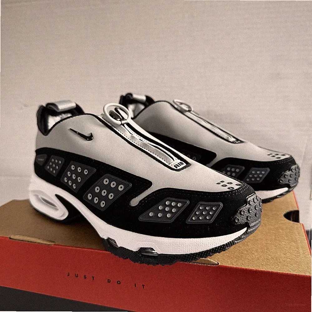 Nike Air Max SNDR - Gr. 39 Neu mit Karton OVP Damen Sneaker Schuhe Laufschuhe