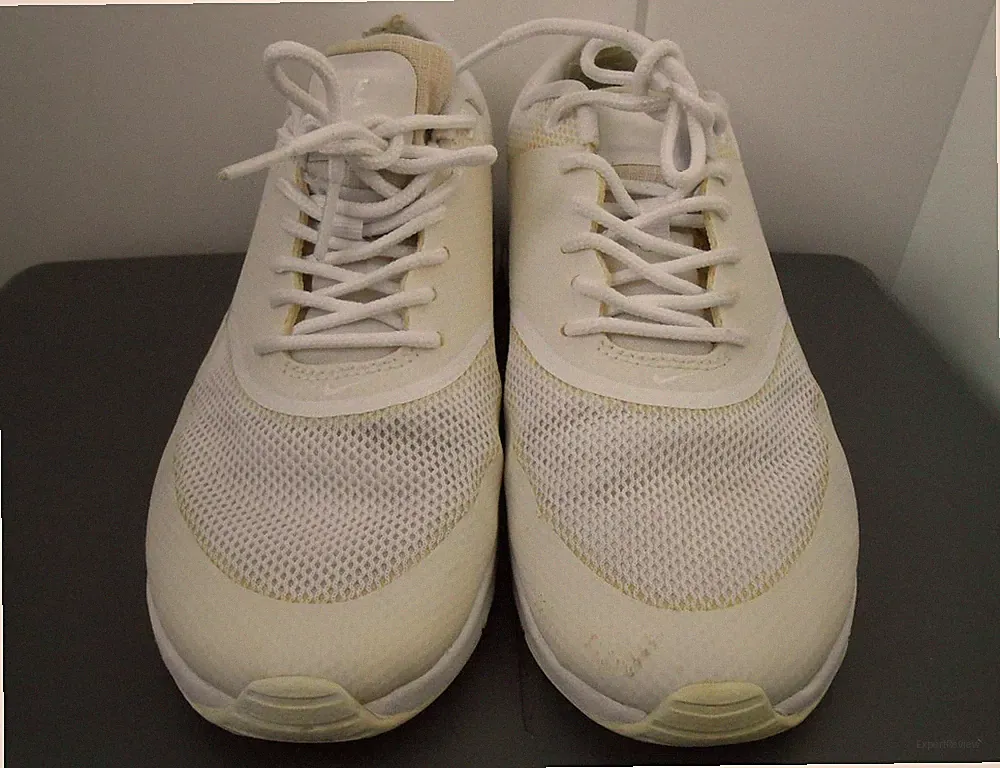 Nike Air Max Thea Damen Lauf Fitness Sport Schuhe EU 37,5 Sneakers 23,5 CM Marke