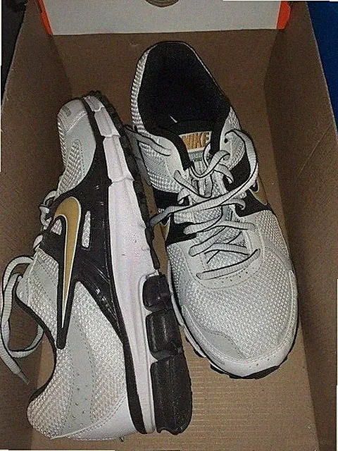 Nike AIR pEGASUS +27 GS Neu Running Laufschuhe Gr:36,5 weiß/GOLD NEW sneaker