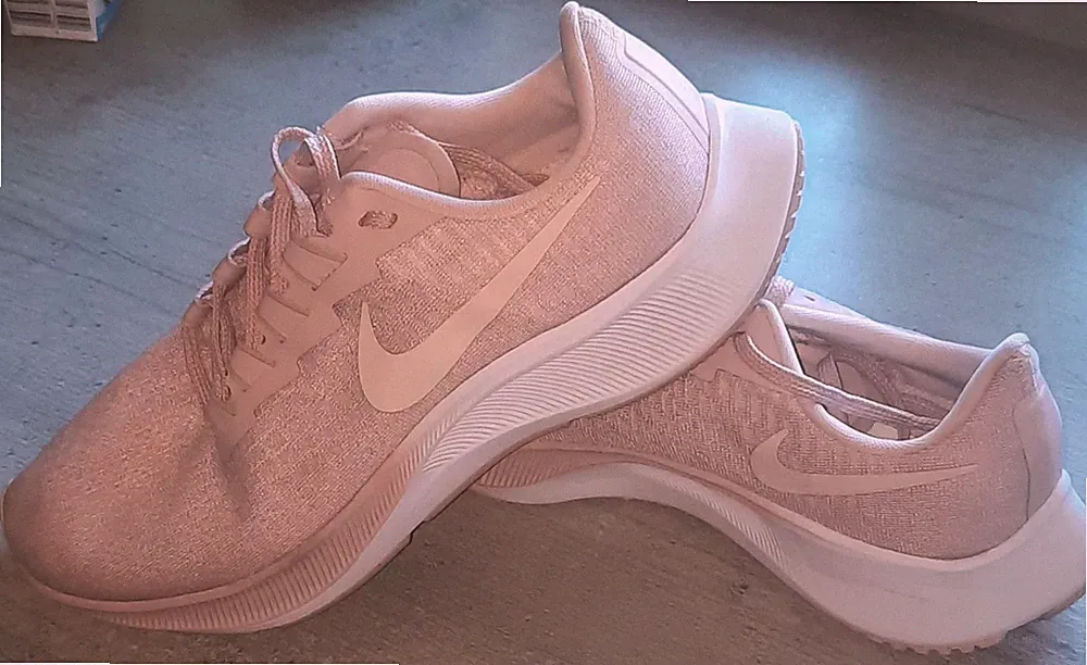 Nike Air Zoom Pegasus 37 Damen Laufschuhe Sport Schuhe Gr. 41 Sneaker Rosa