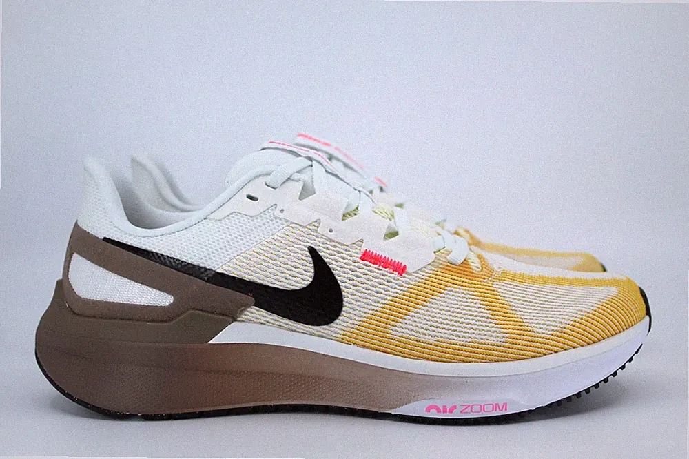 Nike Air Zoom Structure 25 Laufschuhe UK 6,5 Weiß Nerz Braun DJ7884-110