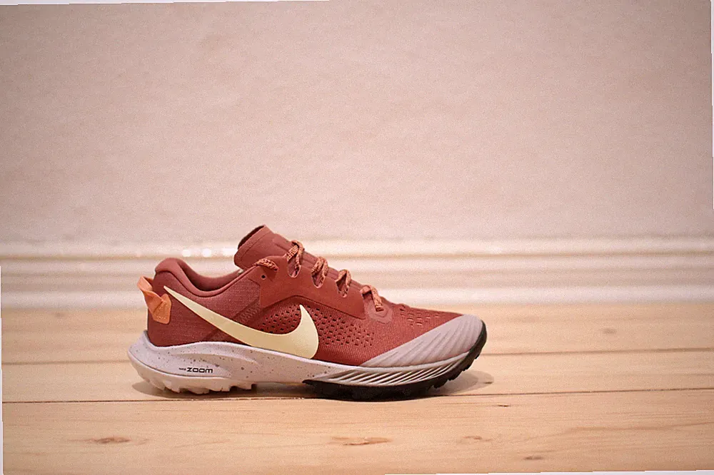Nike Air Zoom Terra Kiger 6 Trail WMNS Running Rot Gr 38,5 UK 5,5 NEU CJ0219 600