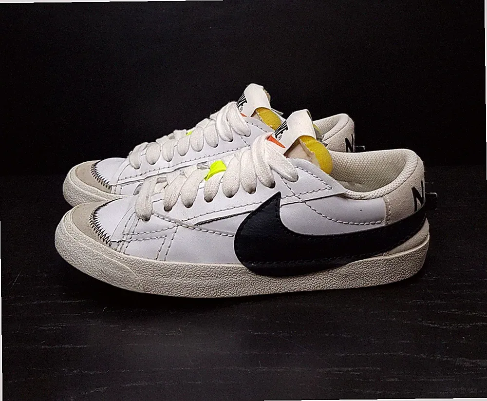 NIKE BLAZER LOW 77 JUMBO DAMENGRÖSSE 5,5 UK EUR39 WEISS LEDER SCHUHE SNEAKER