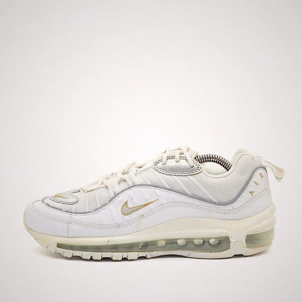 Nike Damen Air Max 98 Sneaker EU 38 Weiß & Gold CT2547-100