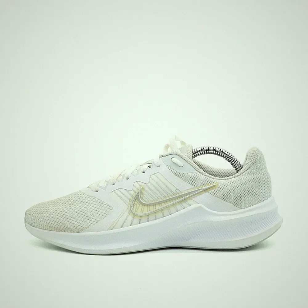 Nike Damen Downshifter 11 Sneaker Weiß Mesh Low Top Run Laufschuhe EU 37.5