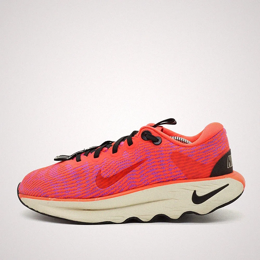 Nike Damen DV1238-600 Sportschuhe Rot Schwarz Synthetik Running Laufschuhe EU 39