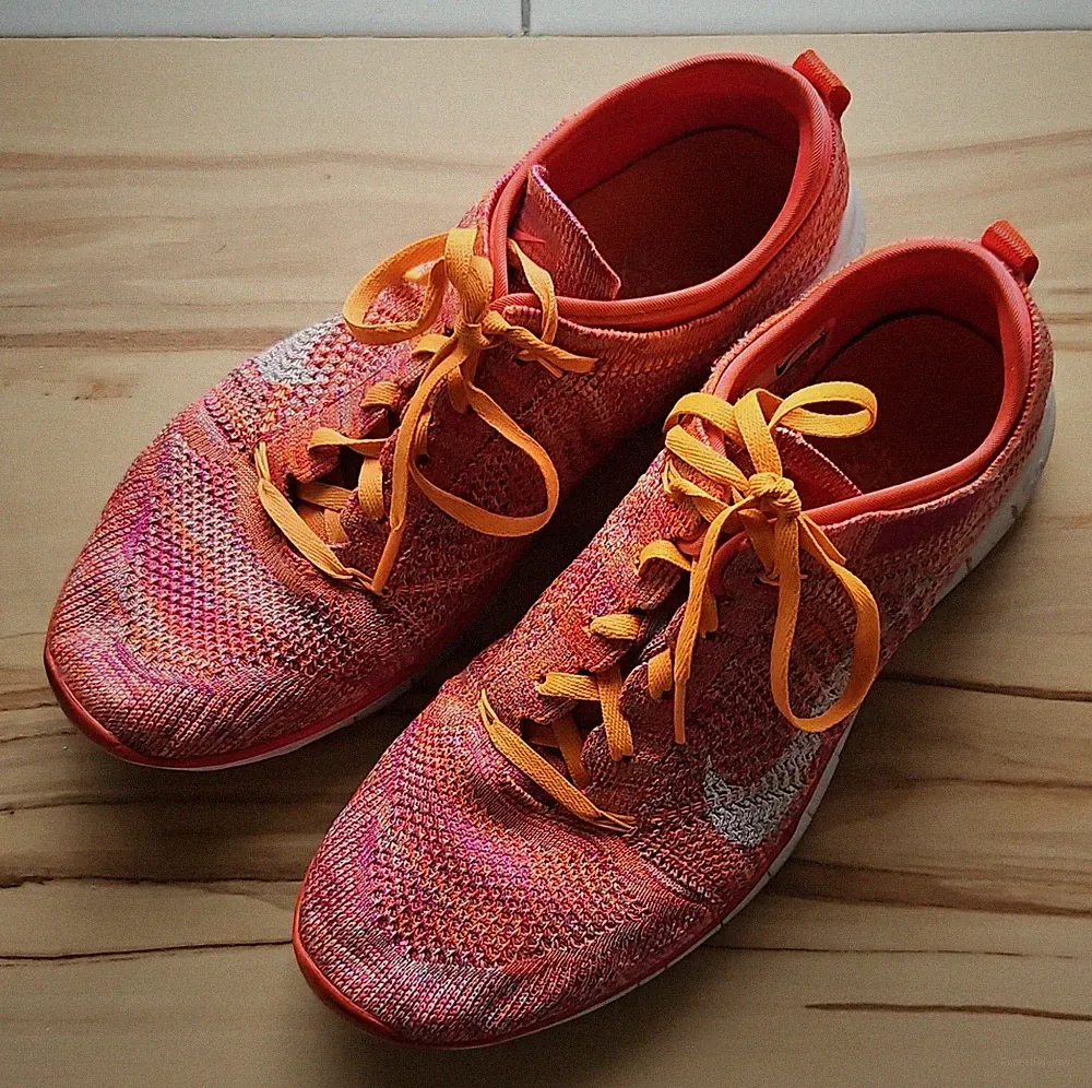 Nike Damen Free Sneaker Laufschuhe EU 39 US 8 Mesh orange/pink/grau Schnürung