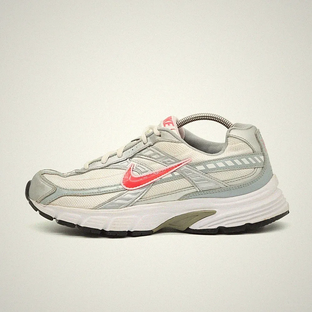 Nike Damen Initiator Laufschuhe EU 39 Weiß / Silber Rosa 94053-101 Synthetik