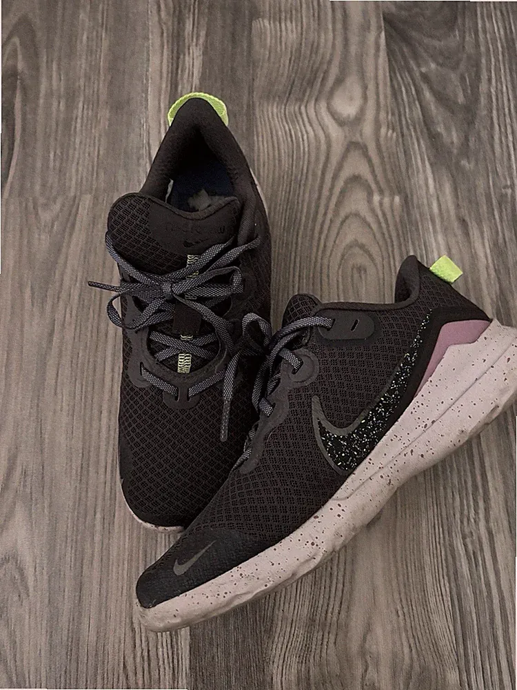 NIKE Damen Laufschuhe Sneaker Running 37,5