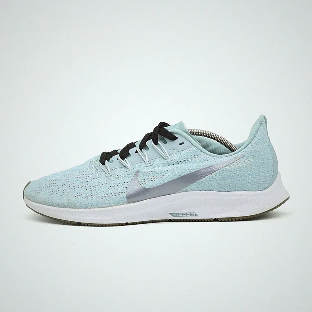 Nike Damen Pegasus 35 Laufschuh EU 42.5 hellblau AQ2210-302 Air Zoom