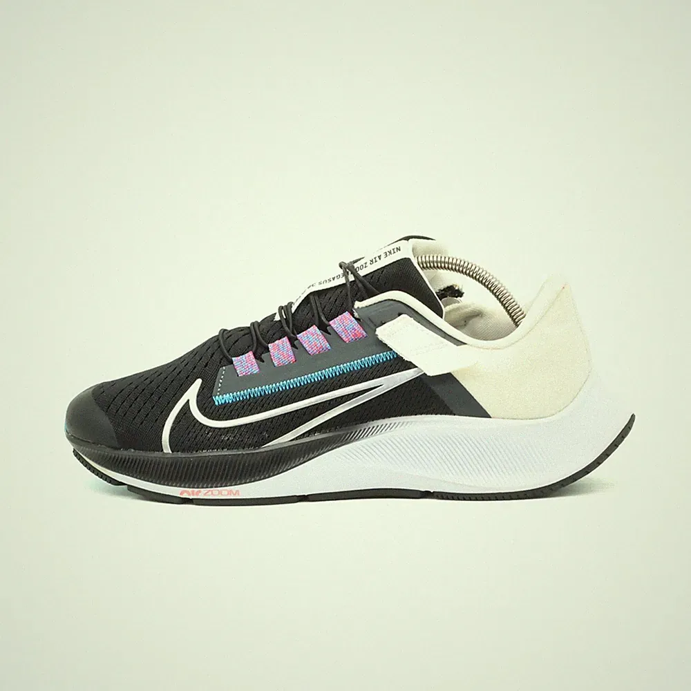 Nike Damen Pegasus 37 FlyEase Schuhe EU 39 Schwarz/Weiß/Blau DA6674-002 Air Zoom