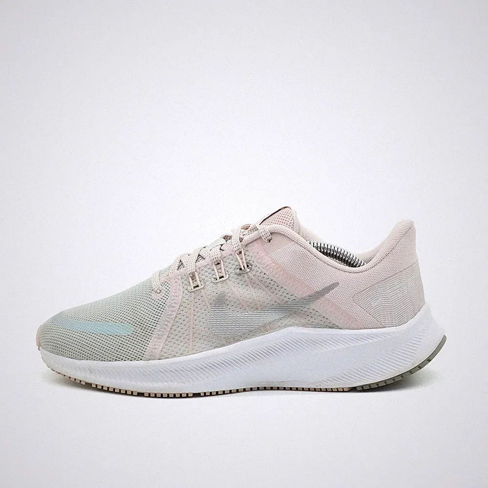 Nike Damen Quest 4 Sneaker Grau/Rosa Synthetik Niedrig Leicht Laufschuhe EU 40