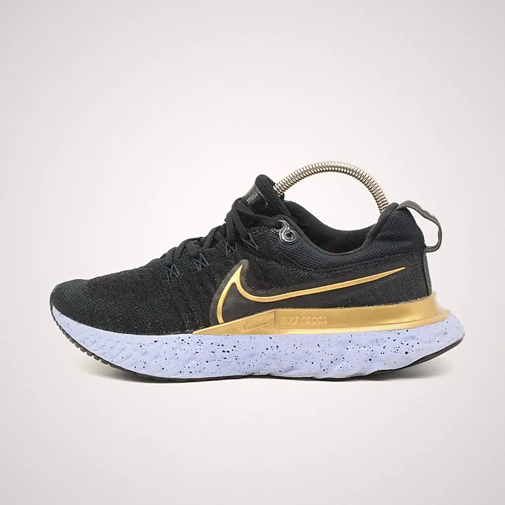 Nike Damen React Infinity Flyknit Sneaker EU 36.5 Schwarz Gold Weiß Gepolstert